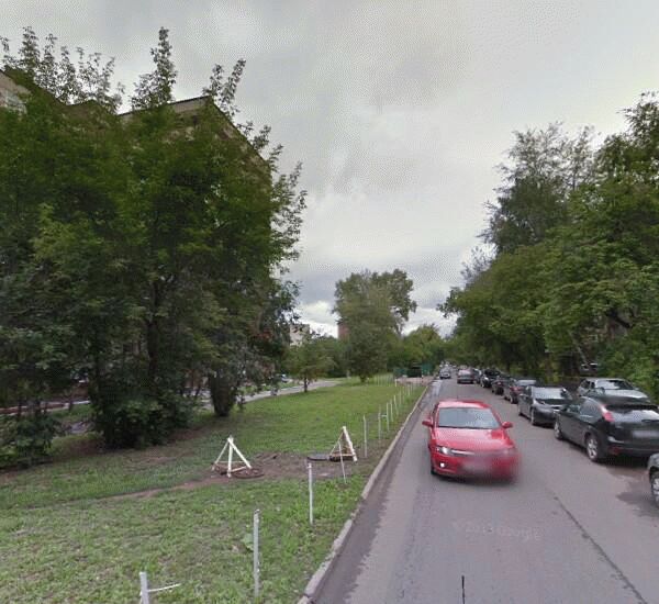 Банкомат Восточного Экспресс Банка по адресу ул. Братьев Игнатовых, д. 3, городская поликлиника №2