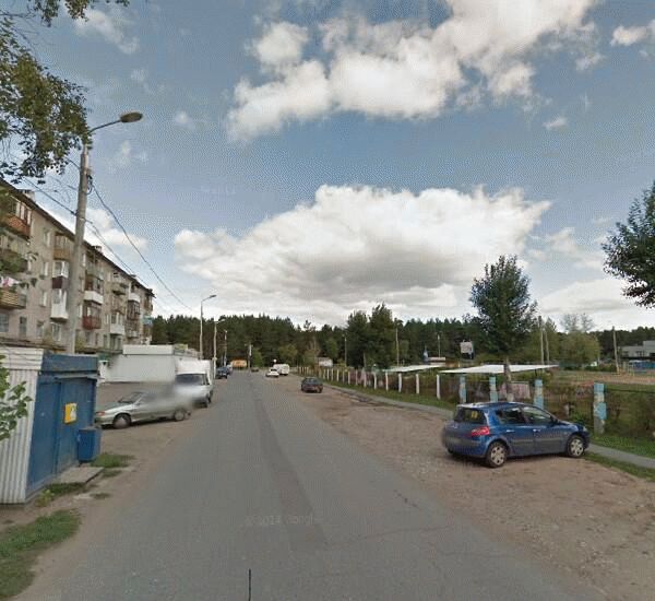 Банкомат Восточного Экспресс Банка по адресу ул. Докучаева, д. 24, магазин «Виват»