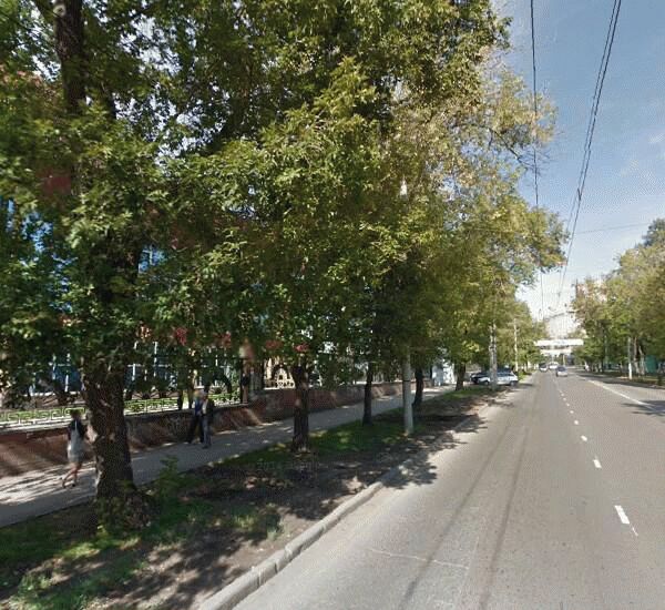 Банкомат Восточного Экспресс Банка по адресу ул. Пушкина, д. 85, отделение глазных болезней Областной клинической больницы