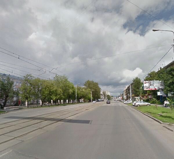 Банкомат Восточного Экспресс Банка по адресу ул. Мира,  д. 61