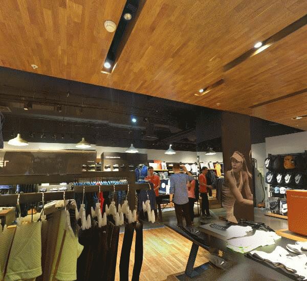 Банкомат Райффайзенбанка по адресу ул. Революции,  д. 13