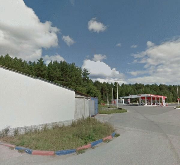 Банкомат Уральского Банка Реконструкции и Развития по адресу ул. Докучаева, д. 27, Проходная исправительной колонии №32